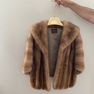 ❌SOLD❌  1960's Vintage Fur Cape